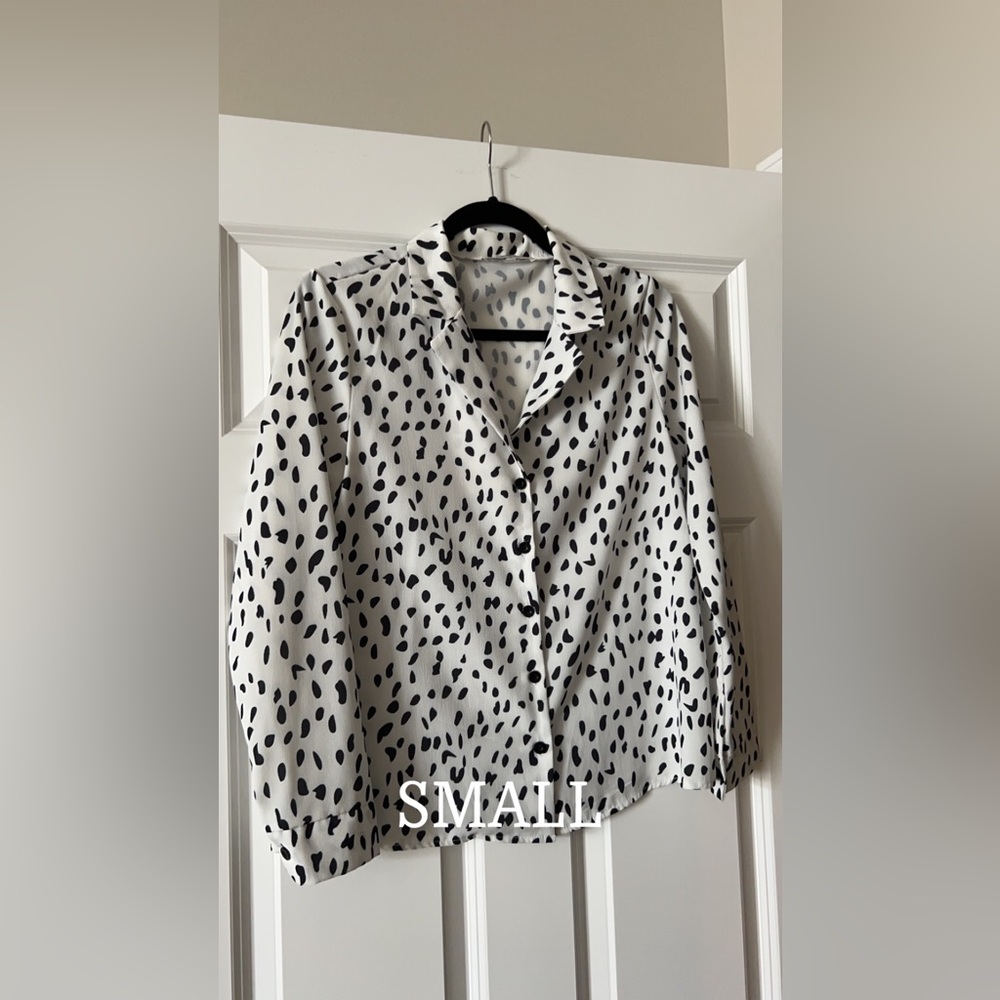 Black and white blouse.